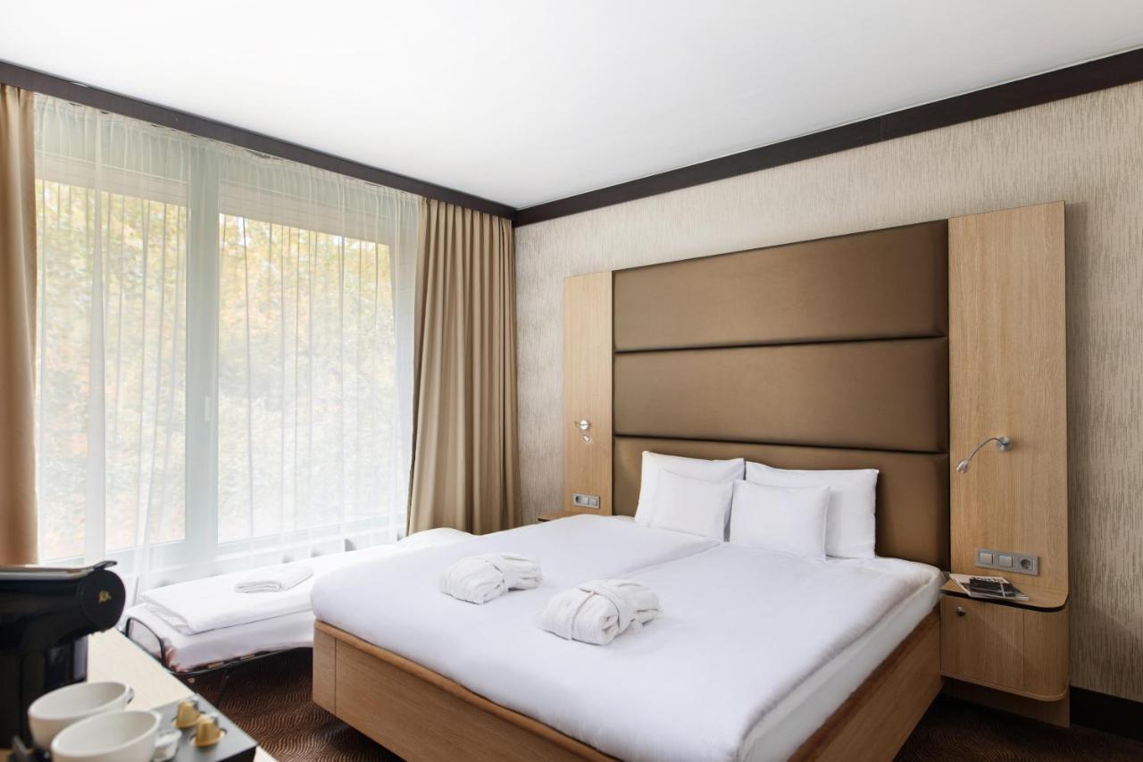 Portobello Wellness & Yacht Hotel Esztergom Eksteriør bilde
