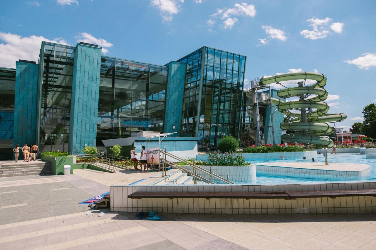 Portobello Wellness & Yacht Hotel Esztergom Eksteriør bilde